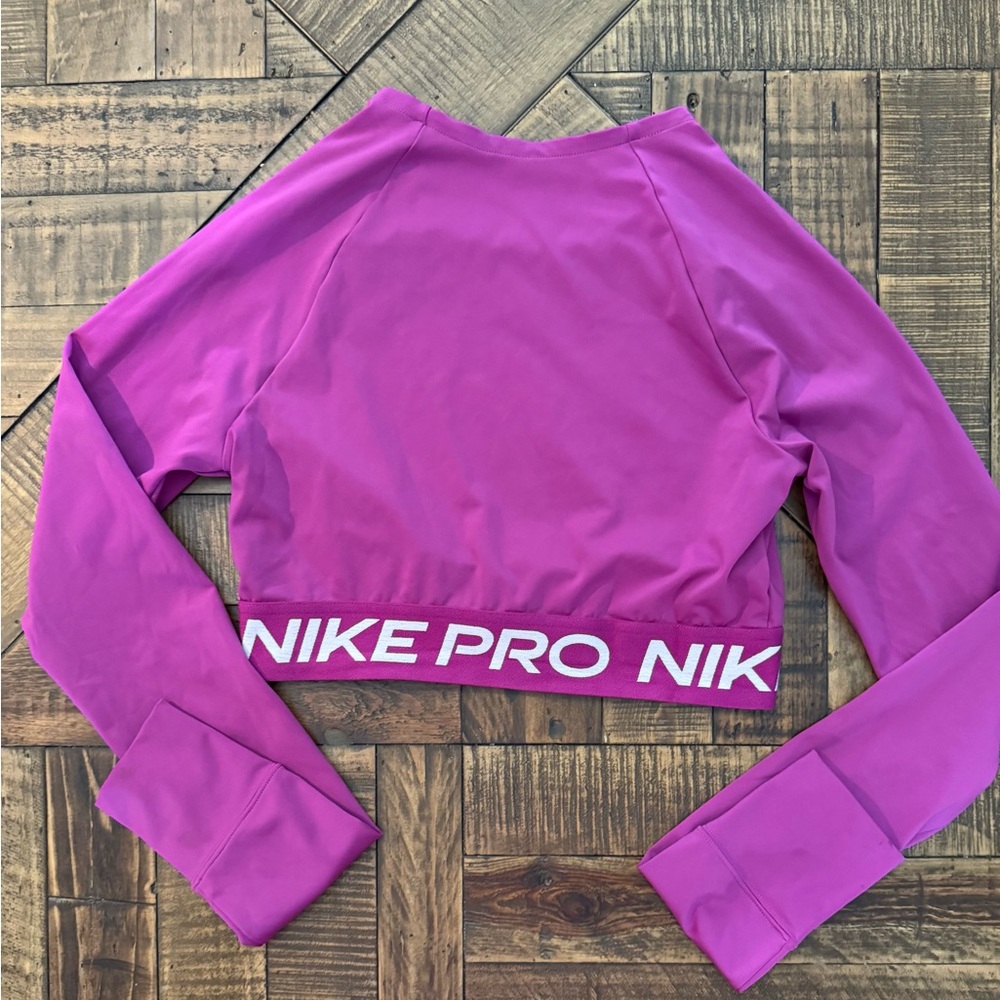 Nike Long Sleeve Cropped Performance Top - Picture 5 of 8